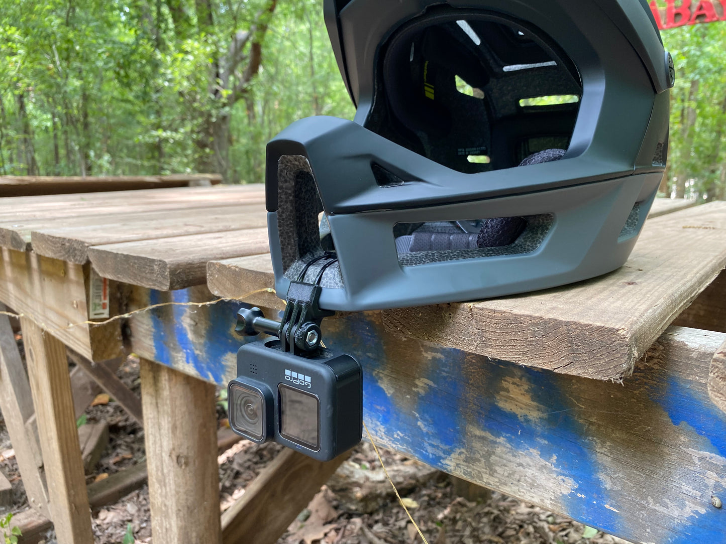 isometric-close up gopro chin mount for ixs trigger ff full face mountain biking helmet
